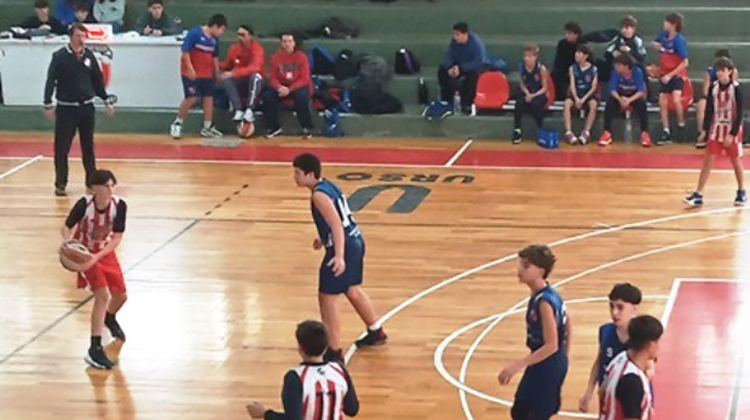 ​Se reanud&oacute; el Torneo de B&aacute;squetbol