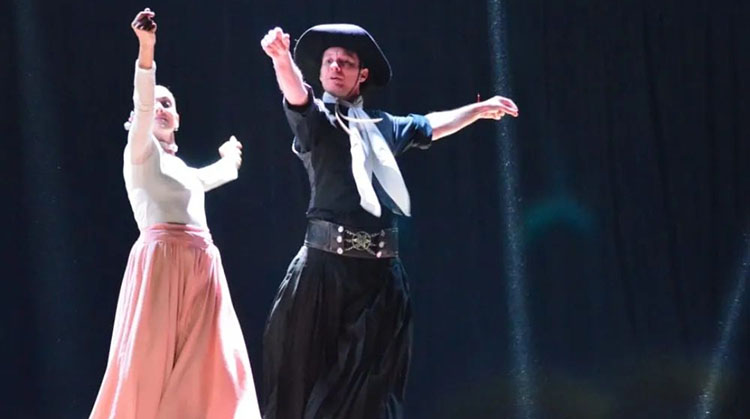 ​Festival de folklore 9 de Julio