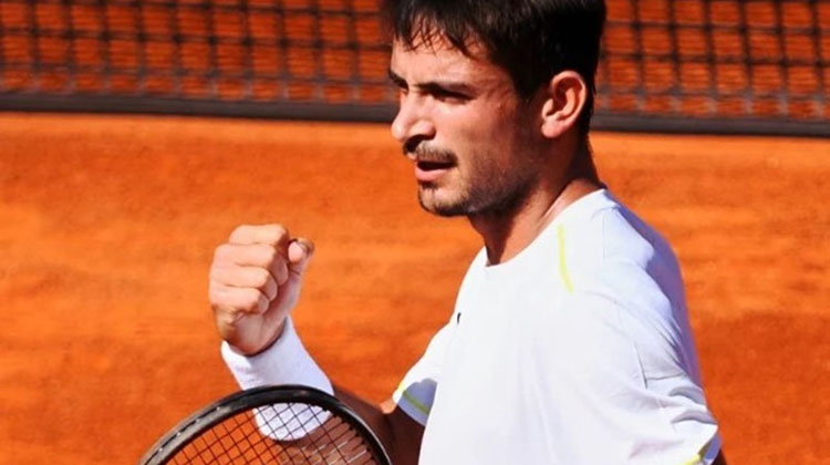 Navone se meti&oacute; en Octavos de Final ​de Auckland