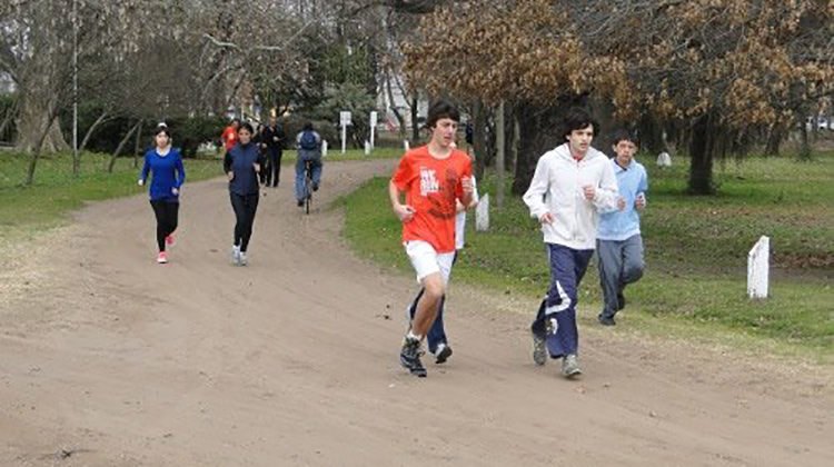 Dennehy se suma 
