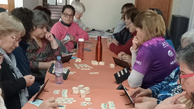 Ludoteca para adultos mayores