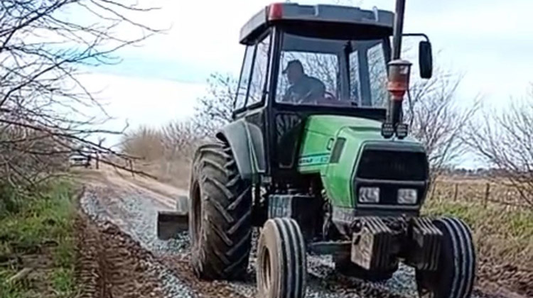 ​Reconstrucci&oacute;n de caminos: nuevos trabajos en el Partido