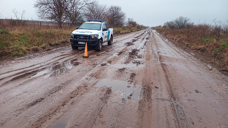 ​Rige la prohibici&oacute;n de circulaci&oacute;n en caminos rurales