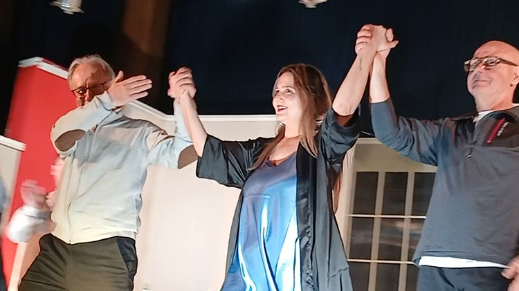 ​Reconocimiento a Florencia Bravo por sus 20 años de Teatro