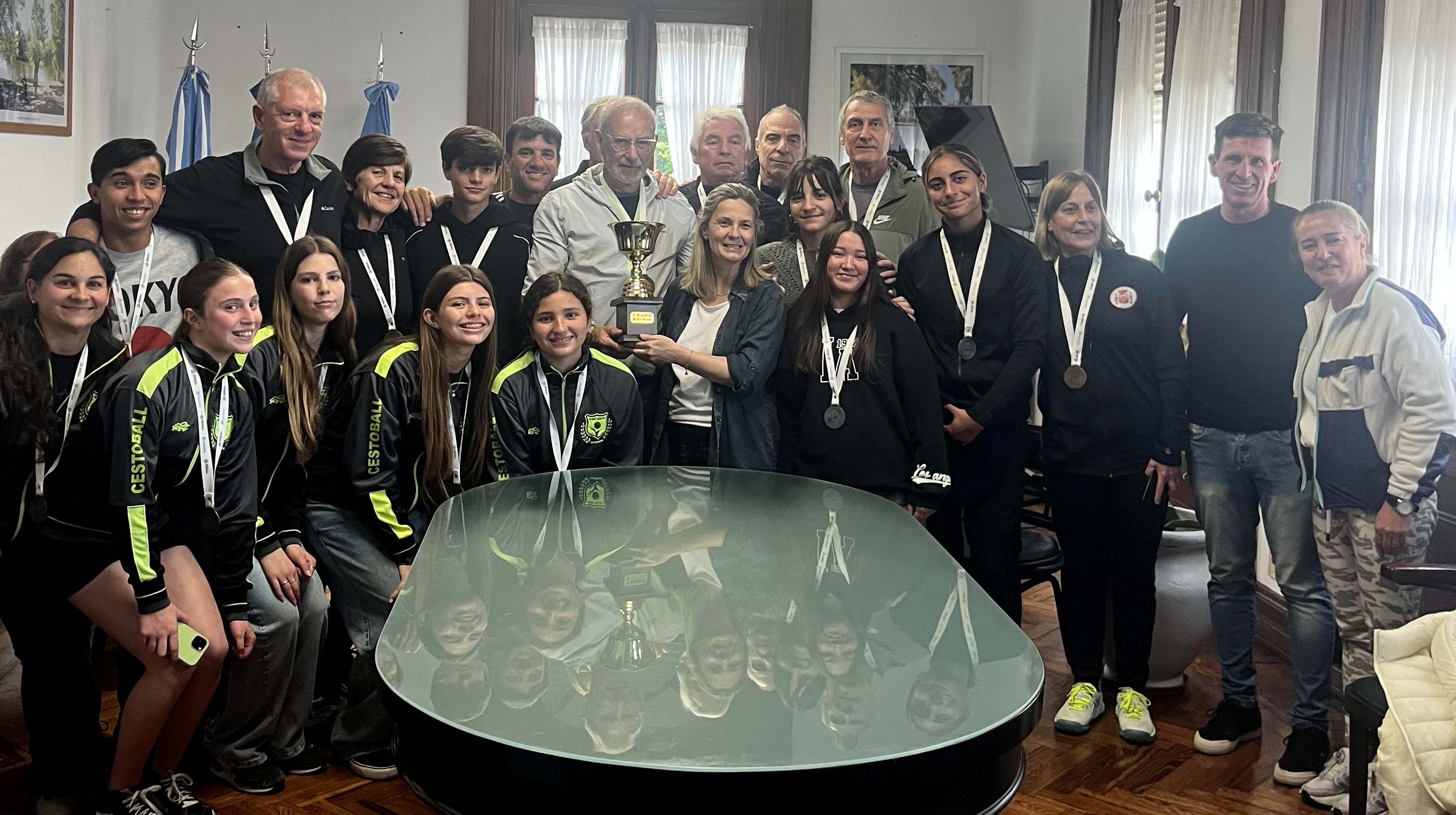 ​Gentile recibi&oacute; a medallistas de los Juegos Bonaerenses