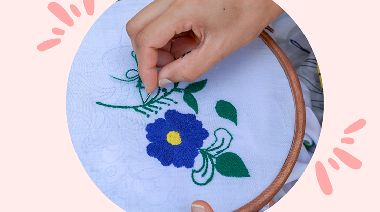 Muestra del taller de bordado de la UP