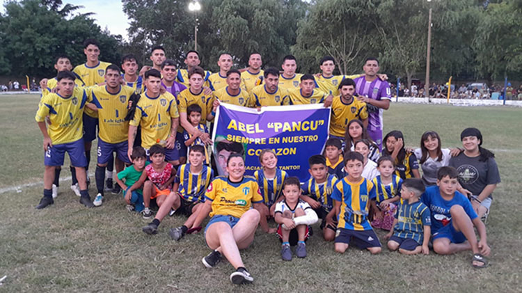 18 de Octubre celebra el ascenso con la Cena del Campe&oacute;n