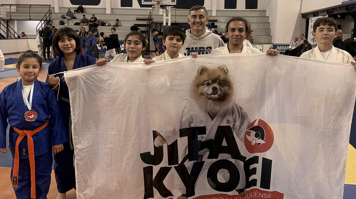 El Judo nuevejuliense brill&oacute; en Rosario y consolida su presente nacional