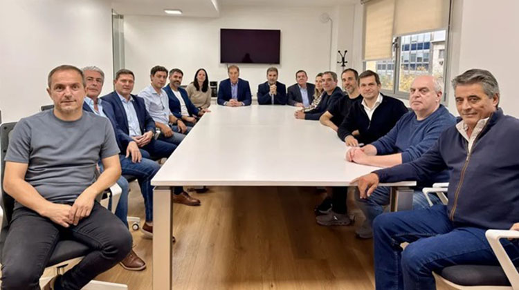 ​Alianza estrat&eacute;gica de cara al 2027: Gentile particip&oacute; de una cumbre clave con Santilli
