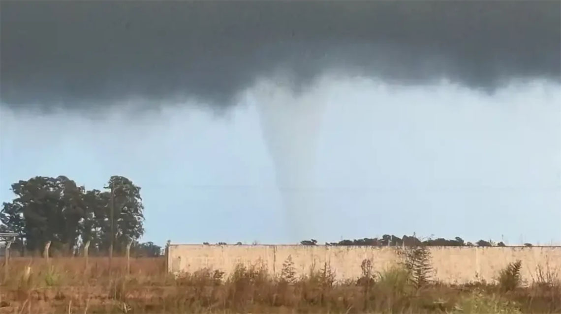 ​Fuerte tornado en Las Flores: una vivienda destruida y cuatro heridos