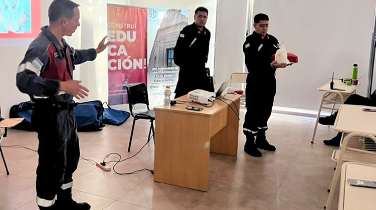 Fuerzas de seguridad de 9 de Julio se capacitaron en RCP y maniobra de Heimlich
