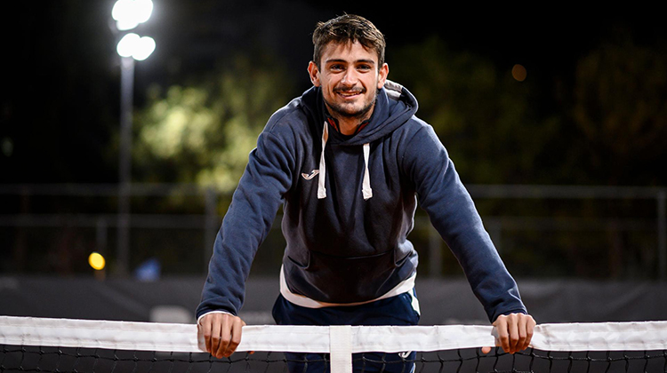  Navone debuta en el c&eacute;sped de Wimbledon