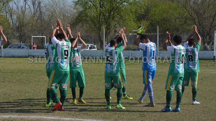 El &ldquo;12&rdquo; se impuso ante Sarmiento