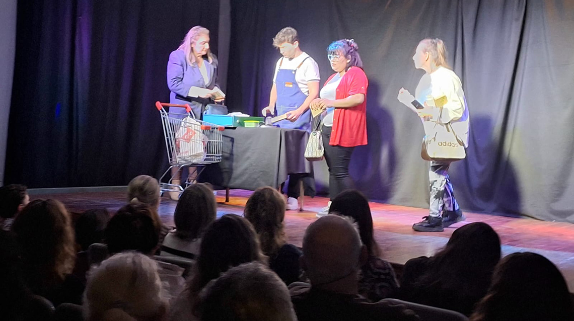 ​El taller municipal de teatro present&oacute; su muestra anual