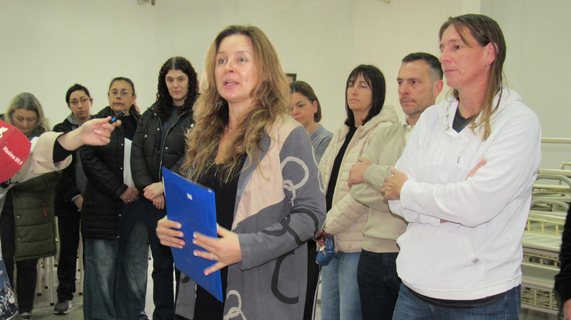 El Consejo Escolar entreg&oacute; mobiliario a instituciones educativas locales