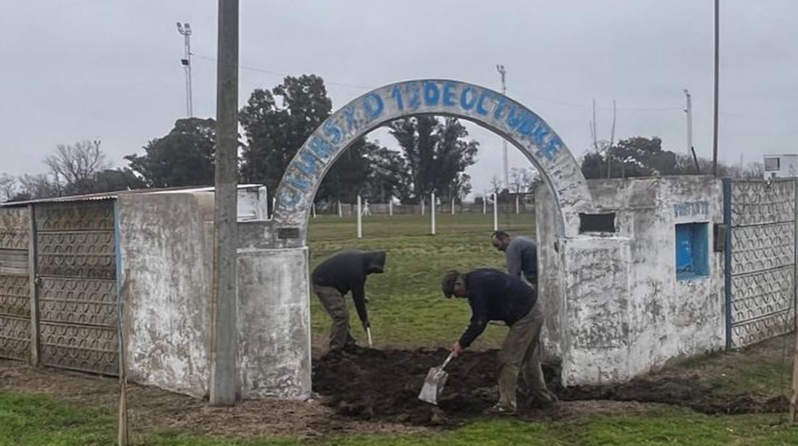 ​El Club Social y Deportivo 12 de Octubre avanza con obras en su cancha