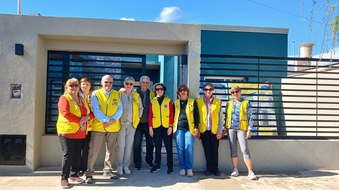 ​El Club de Leones present&oacute; la Casa 13 y palpita el gran sorteo