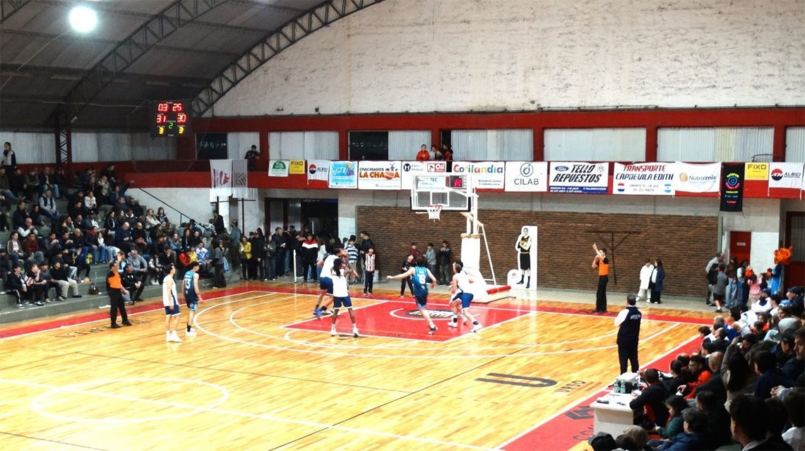 El B&aacute;squet nacional se jug&oacute; en Atl&eacute;tico: Racing de Chivilcoy venci&oacute; a Argentino de Jun&iacute;n