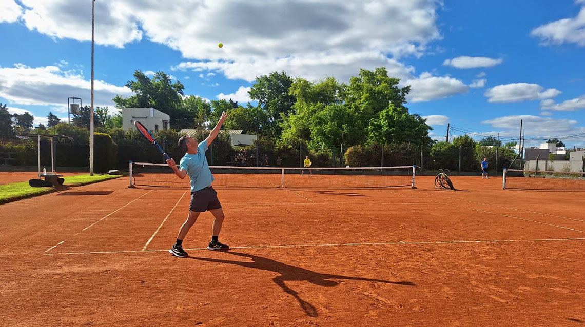 ​La Liga Nuevejuliense de Tenis cerr&oacute; la temporada y se prepara para el Masters