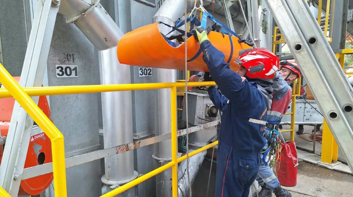 Bomberos de 9 de Julio realizaron simulacro de rescate en cerealera de French