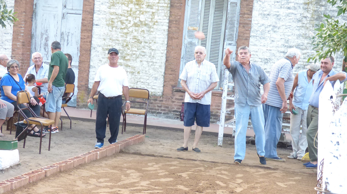 Adultos mayores en Na&oacute;n