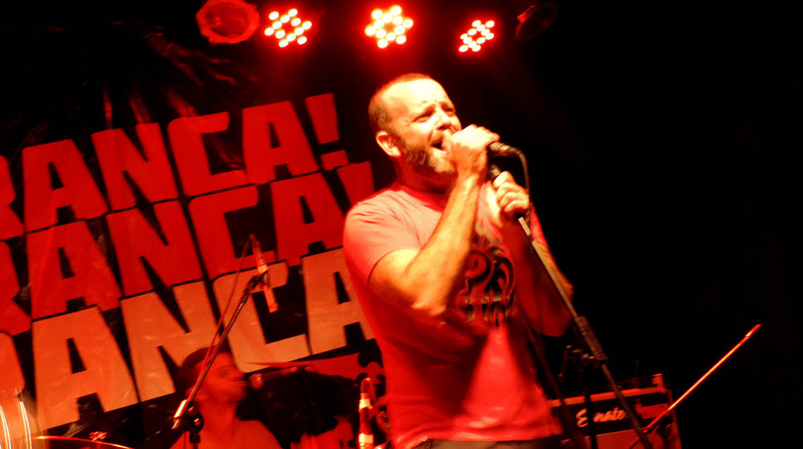 Explot&oacute; La Esquina con Branca