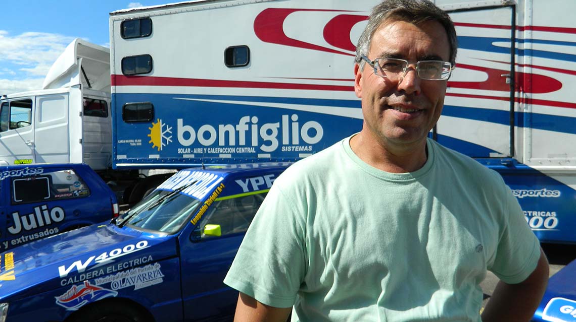 Rugen los motores en el autódromo