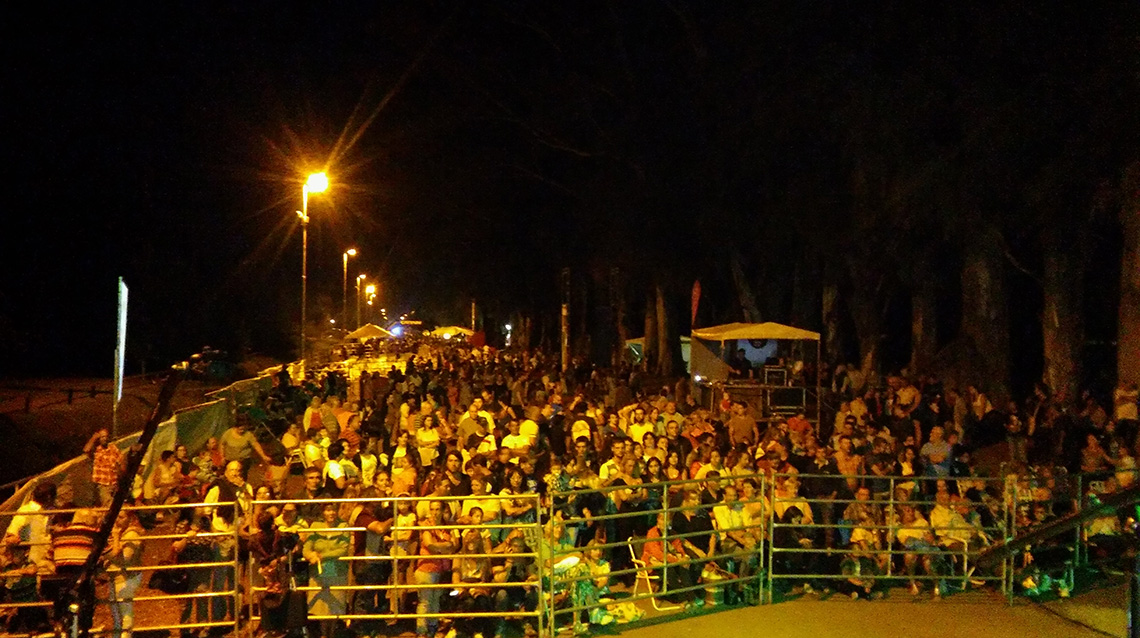 Sensacional cierre de la noche de Kermeses