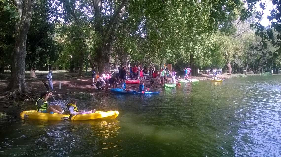 Kayaks y canoas en el Parque 