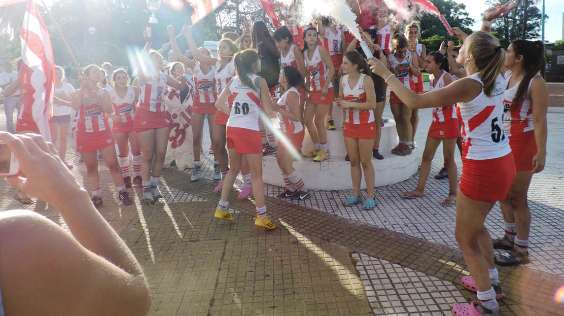 El hockey de Atletico se consagr&oacute; campe&oacute;n en 5&ordf; y en 7&ordf; 