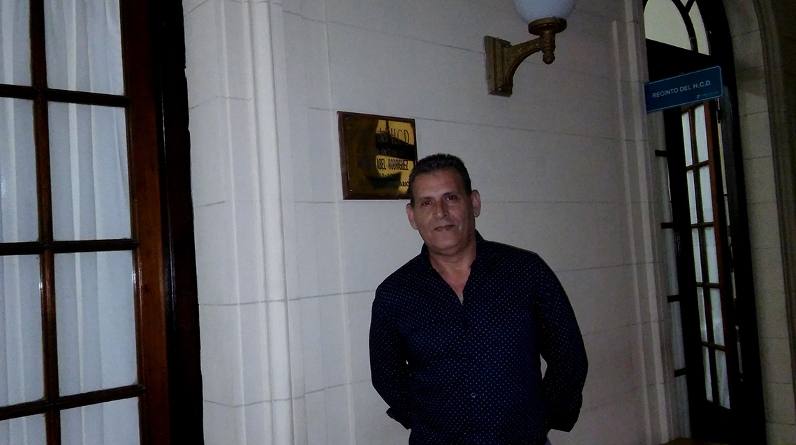 Vicente se fue al cruce de Dom&iacute;nguez