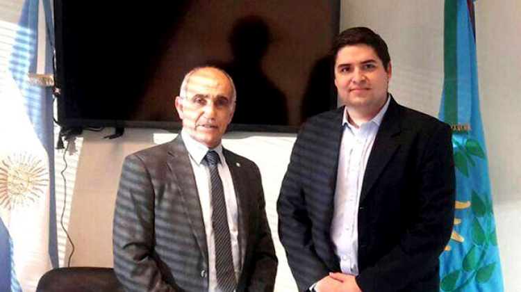 Palacios suma con Salvador 