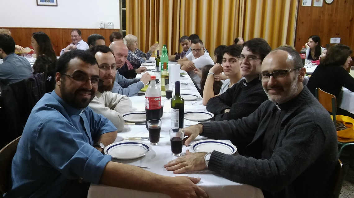 &ldquo;Dos se&ntilde;ores atorrantes&rdquo; sueltos en el 9