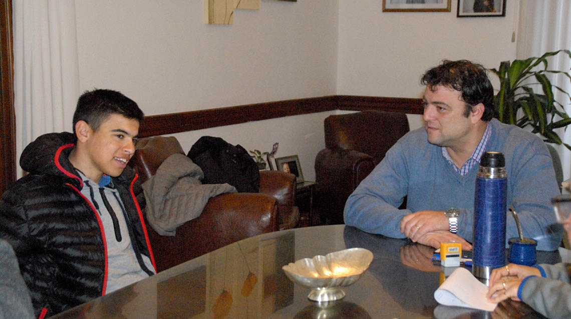 Barroso recibi&oacute; a Mart&iacute;nez