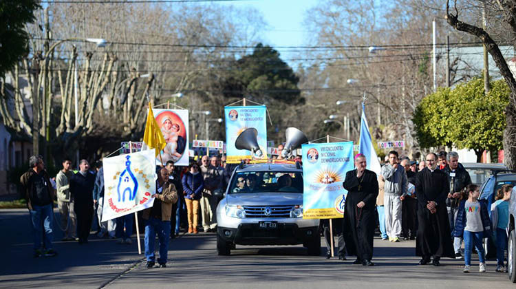 Buscando el cobijo de Mar&iacute;a