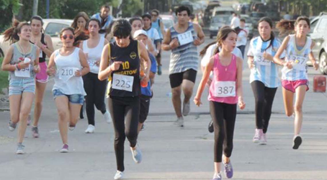Se corre la marat&oacute;n estudiantil
