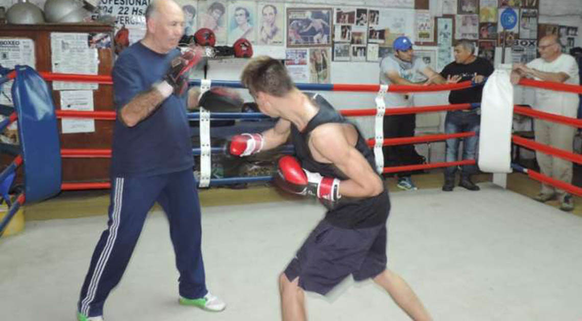 Nuevo festival de box nuevejuliense