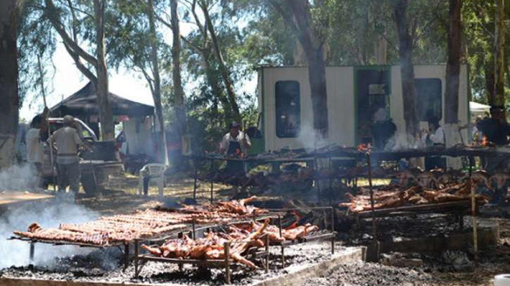 Morea prepara su fiesta del lech&oacute;n