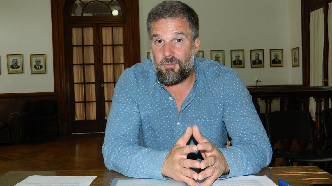 Concejales de la oposici&oacute;n apoyan pedido de farmac&eacute;uticos contra Farmacity