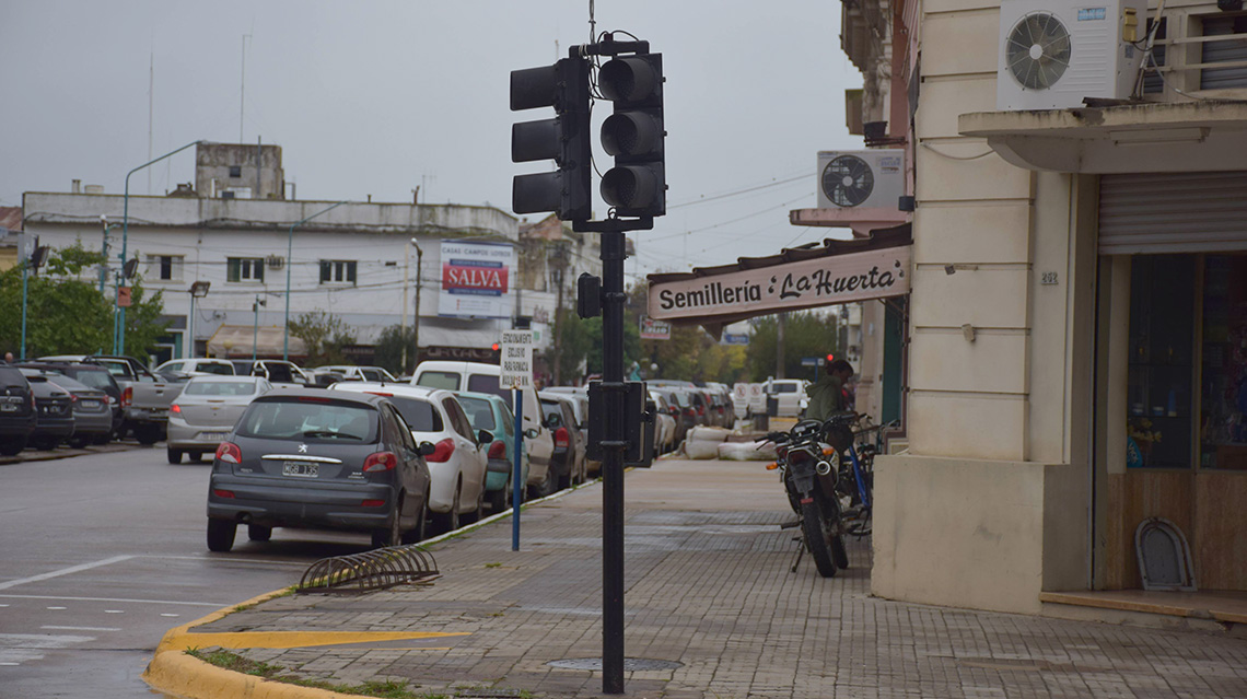 Sem&aacute;foro fuera de sistema
