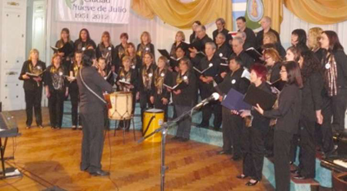Coro Polif&oacute;nico de festejo