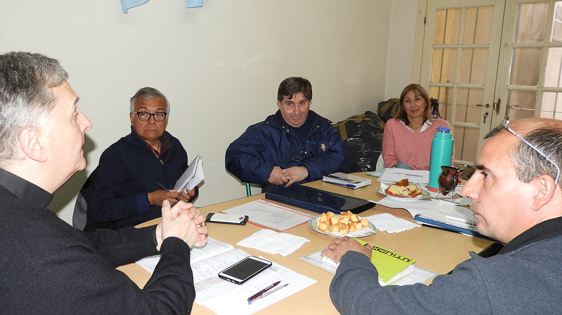 C&aacute;ritas diocesana profundiza acciones de contenci&oacute;n social