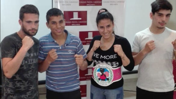 Noche de boxeo nuevejuliense