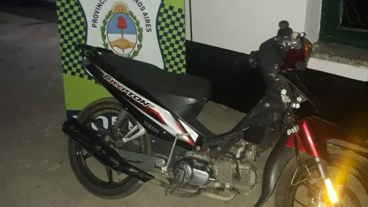 ​Recuperan moto robada
