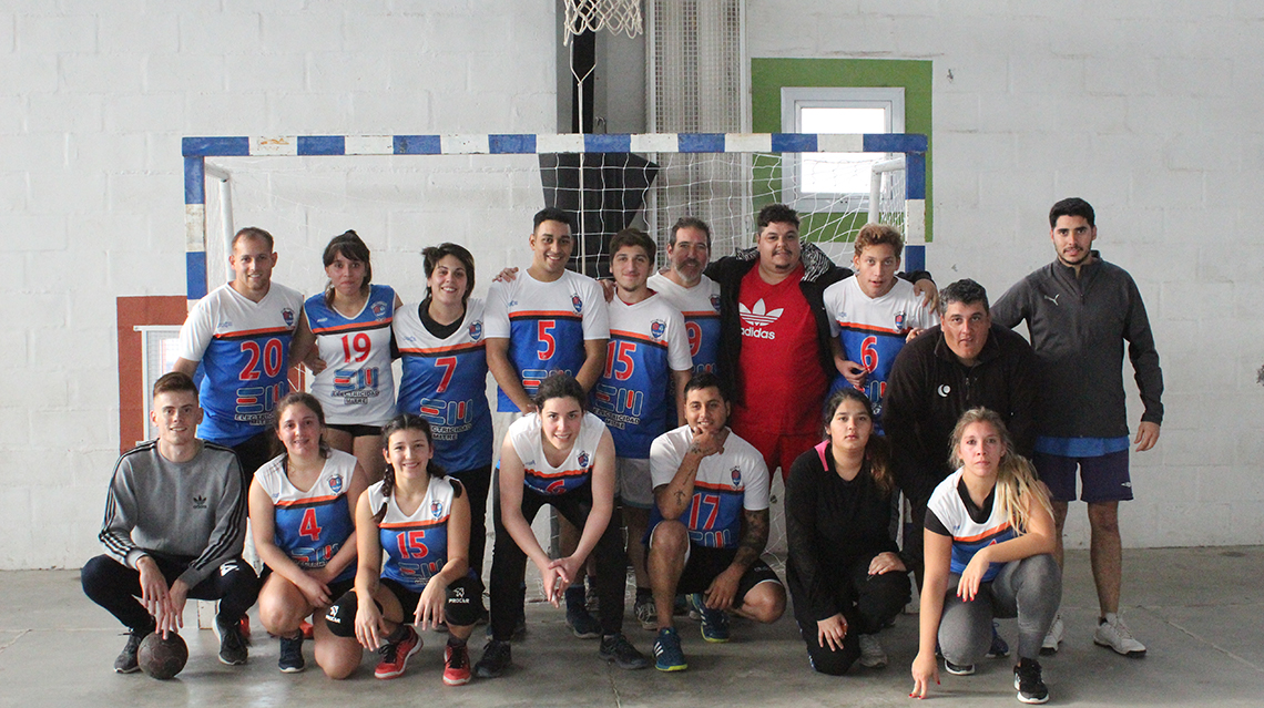 ​Club Ciudad mete primera