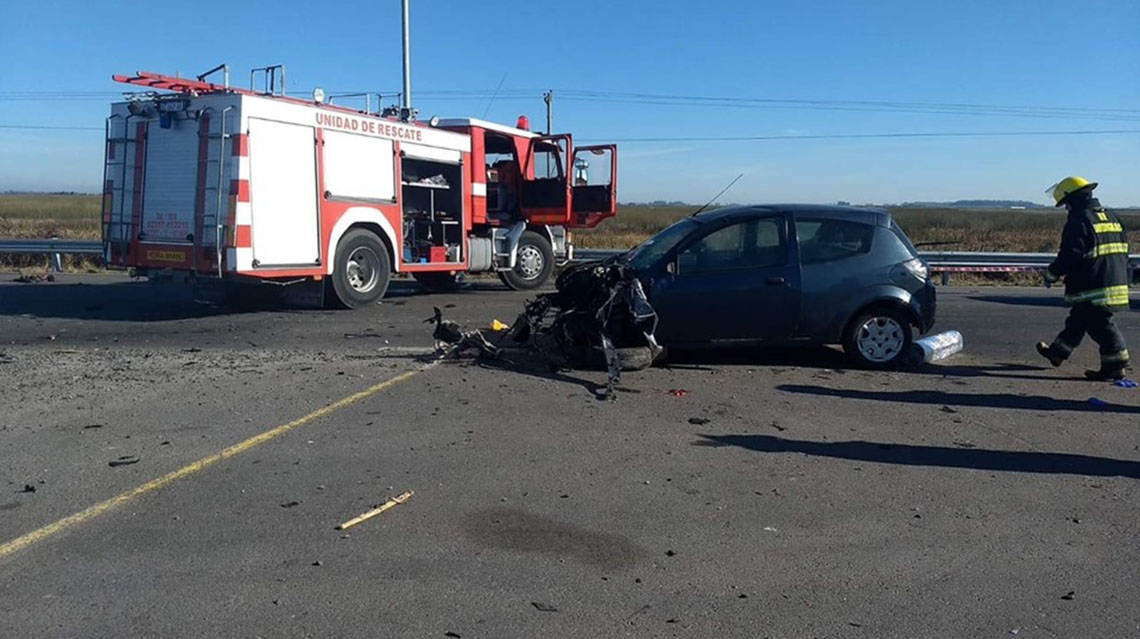 Choque en cercan&iacute;as al Acceso de Dudignac