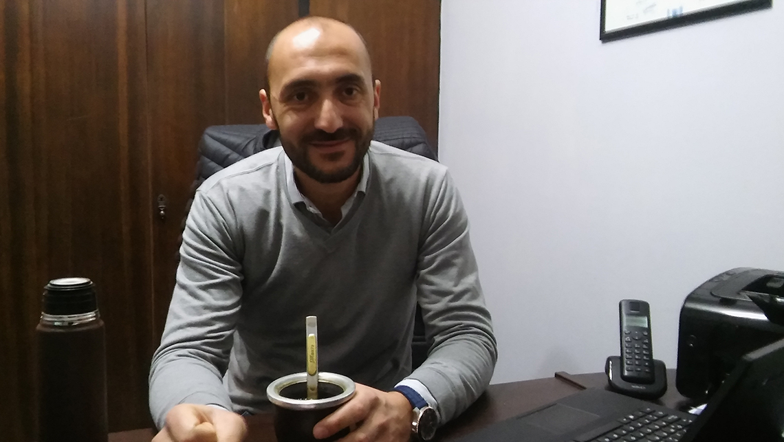 ​&ldquo;Como hombre de pueblo me comprometo a poner al municipio m&aacute;s cerca del vecino&rdquo;