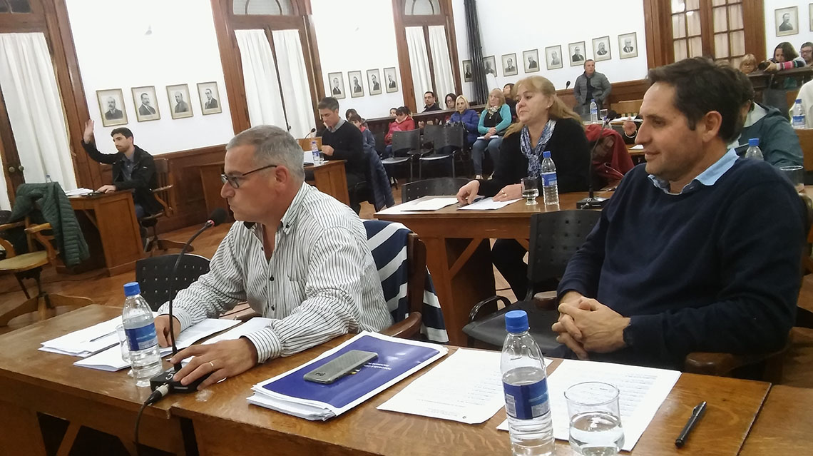 ​Aprobaron aumento a empleados municipales