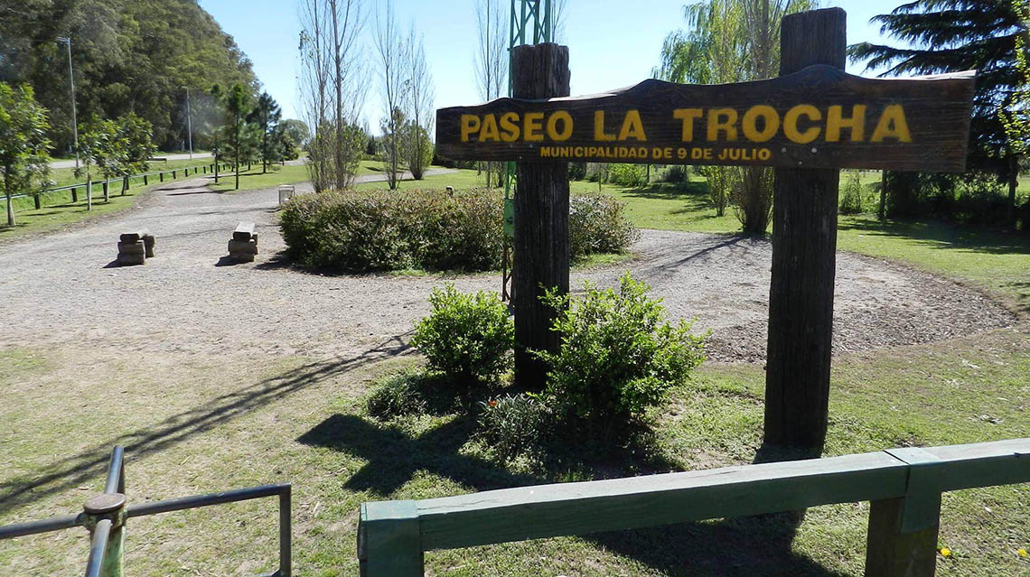 Feria de Artesanos y Emprendedores