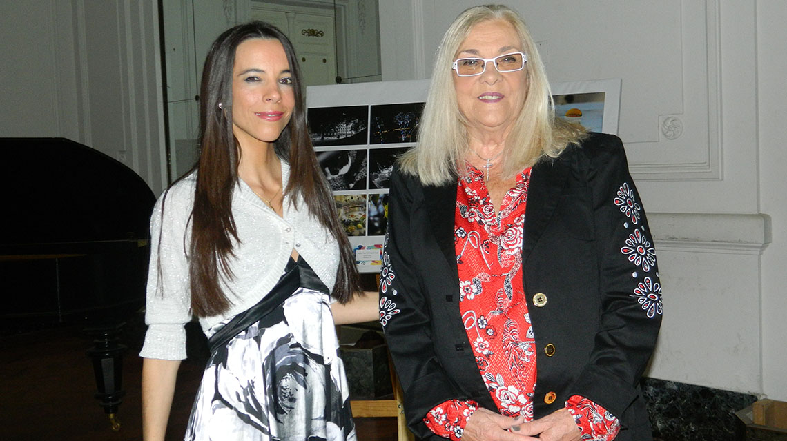 ​Clara Benedetti present&oacute; su libro